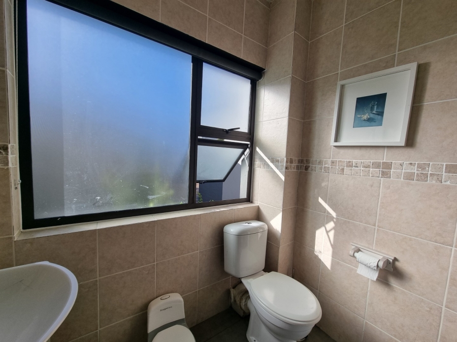 3 Bedroom Property for Sale in Waves Edge Western Cape